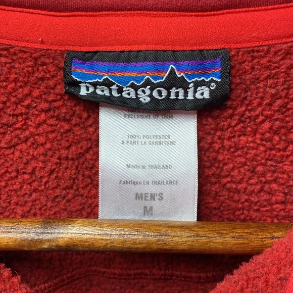 Patagonia red 1/2 pullover size medium - Picture 4 of 4